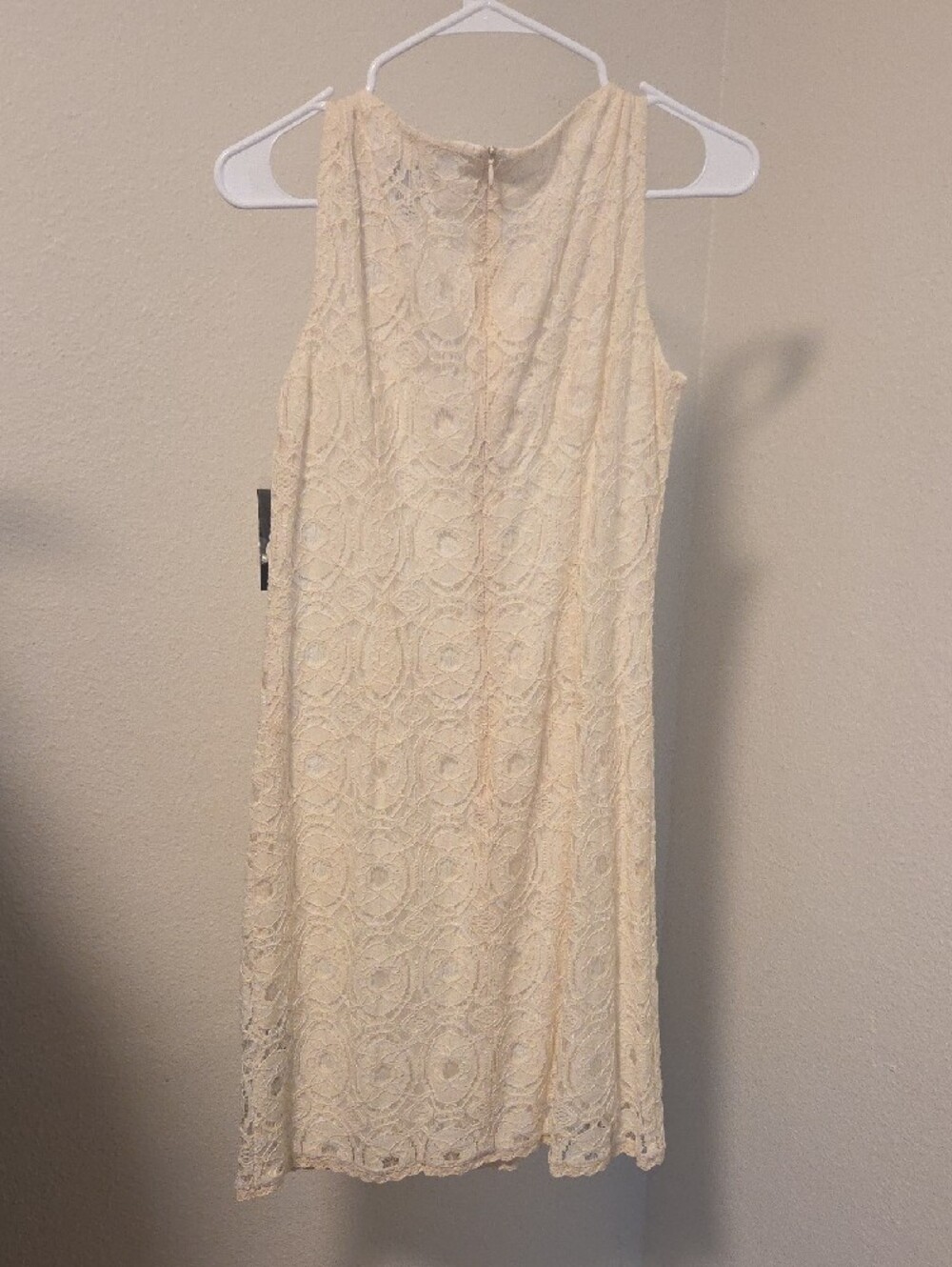 LAST CHANCE TO BUY BEFORE MOVE - Picture 6 of 9